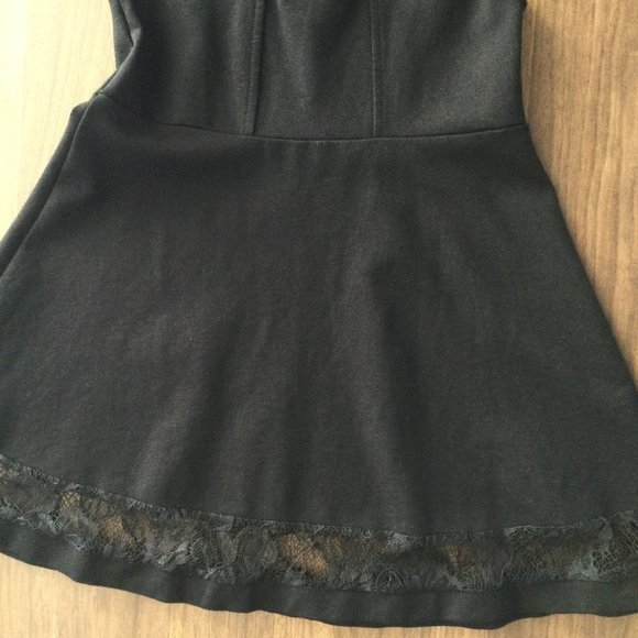 Sleeveless Knee-Length Dress - Girls Size 6: Ideal for the holidays! - Picture 5 of 5